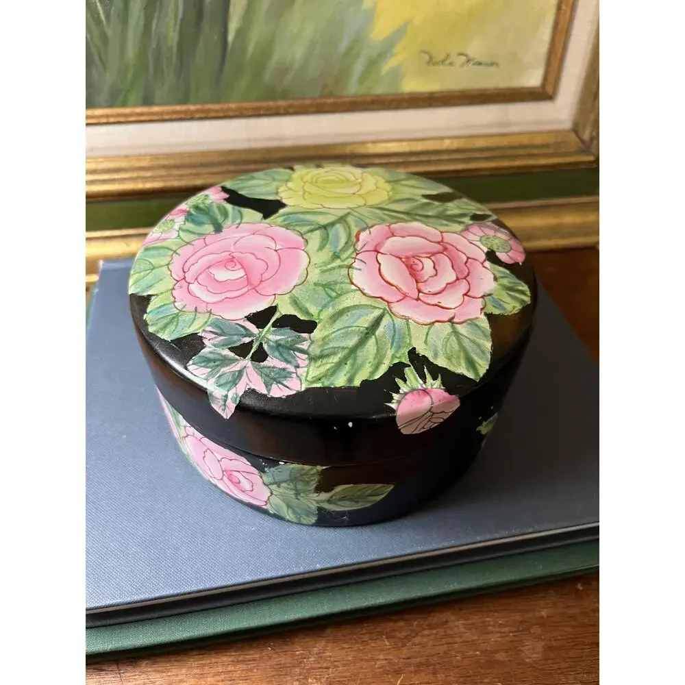 Vintage porcelain lidded trinket dish with floral pattern